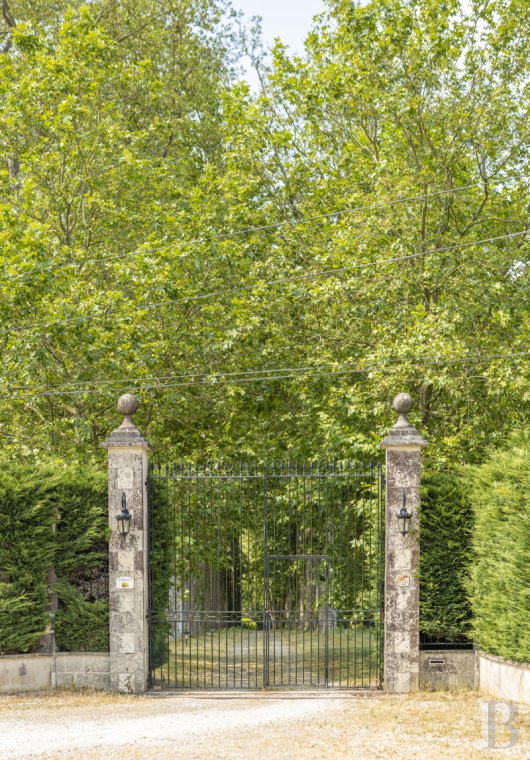 A Directoire style château surrounded by woods in the south of the Loiret department at Bonny-sur-Loire - photo  n°4
